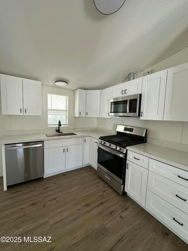 201 N Catalina Ave, Mammoth, AZ 85618 - photo 3