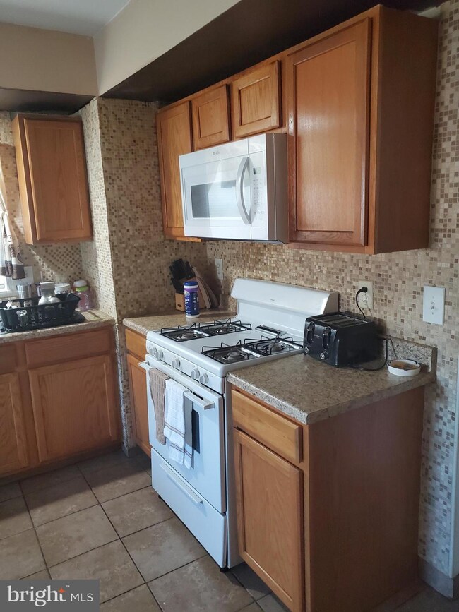 805 Humbert St, Vineland, NJ 08360 - photo 3