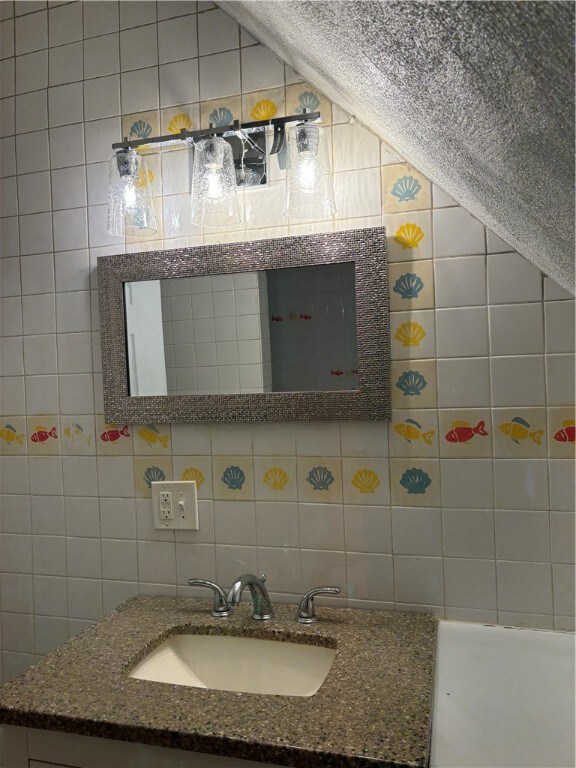 45 Beckwith St unit 2, Cranston, RI 02910 - photo 5