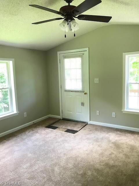 812 Mcclintock St, Reidsville, NC 27320 - photo 2