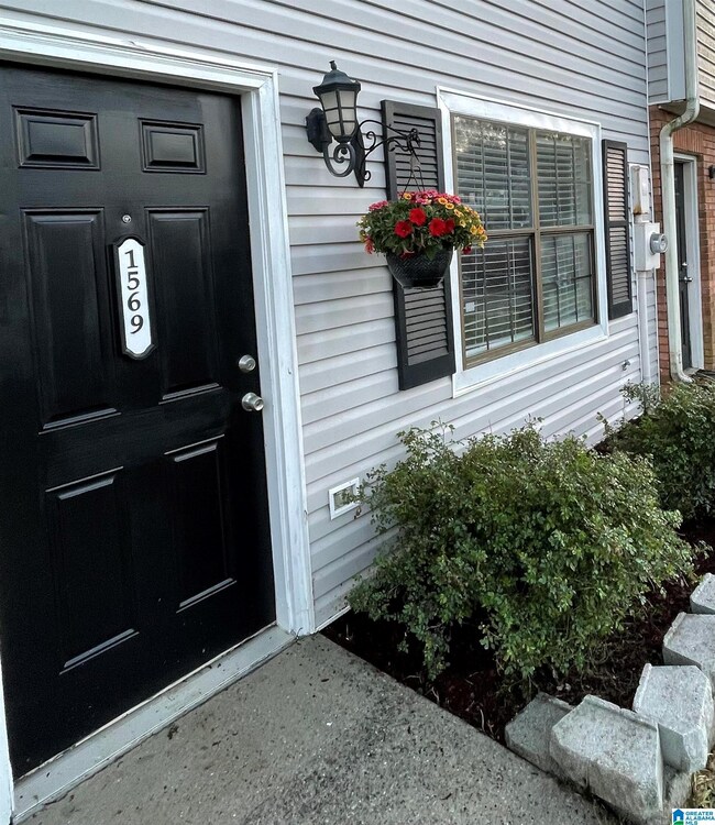 1569 Applegate Ln, Alabaster, AL 35007 - photo 2