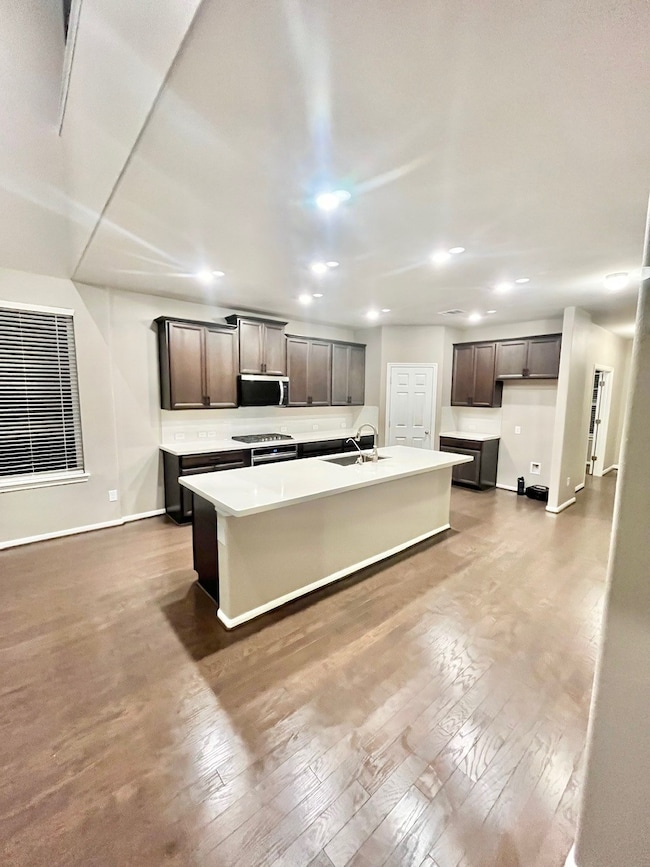 2307 Sweet Bay Dr, Texas City, TX 77568 - photo 5