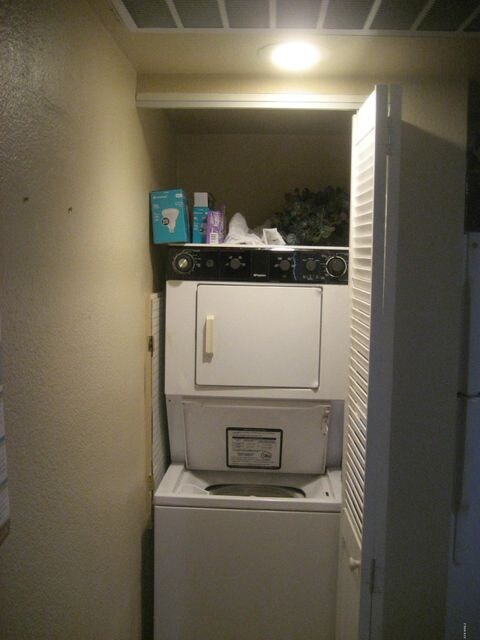 Stack washer/dryer included
