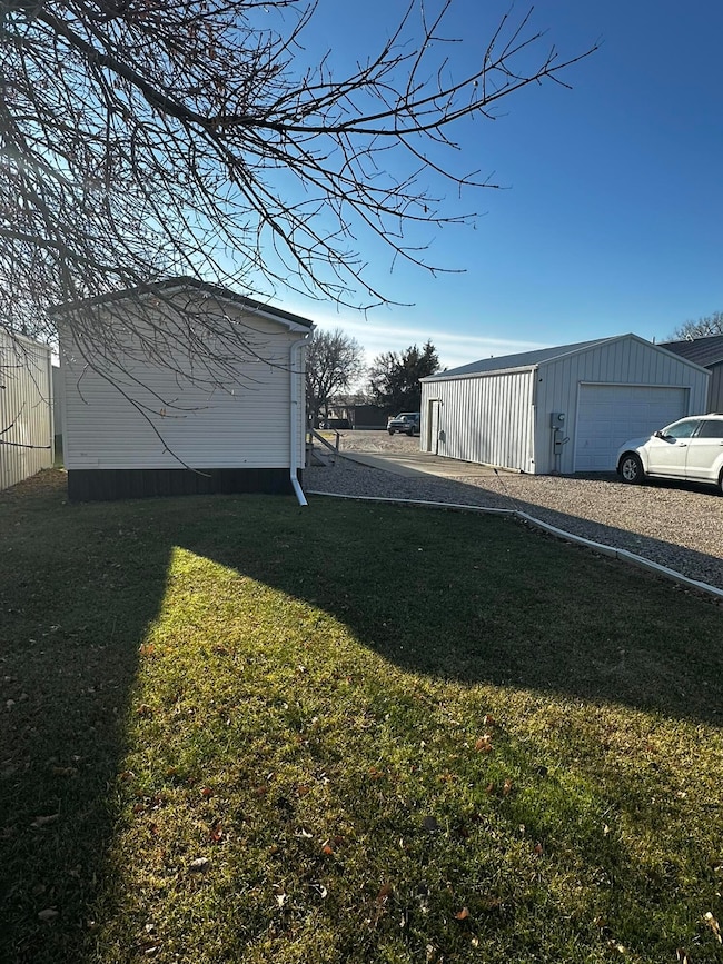 106 Skinner St, Selby, SD 57472 - photo 6