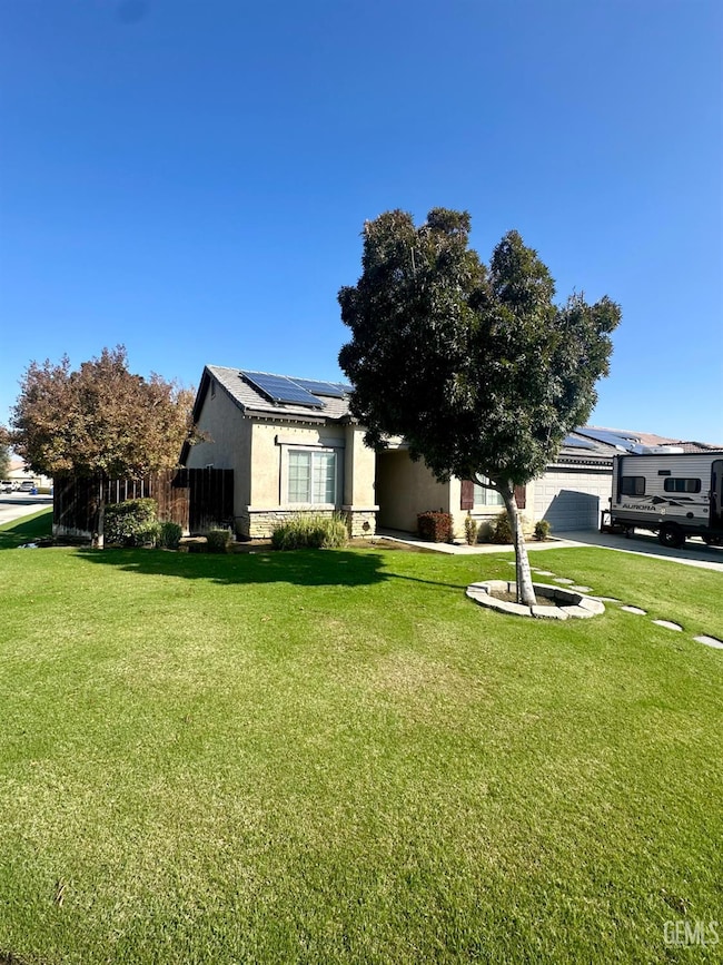 13212 Jackson Lake Dr unit 3, Bakersfield, CA 93314 - photo 2