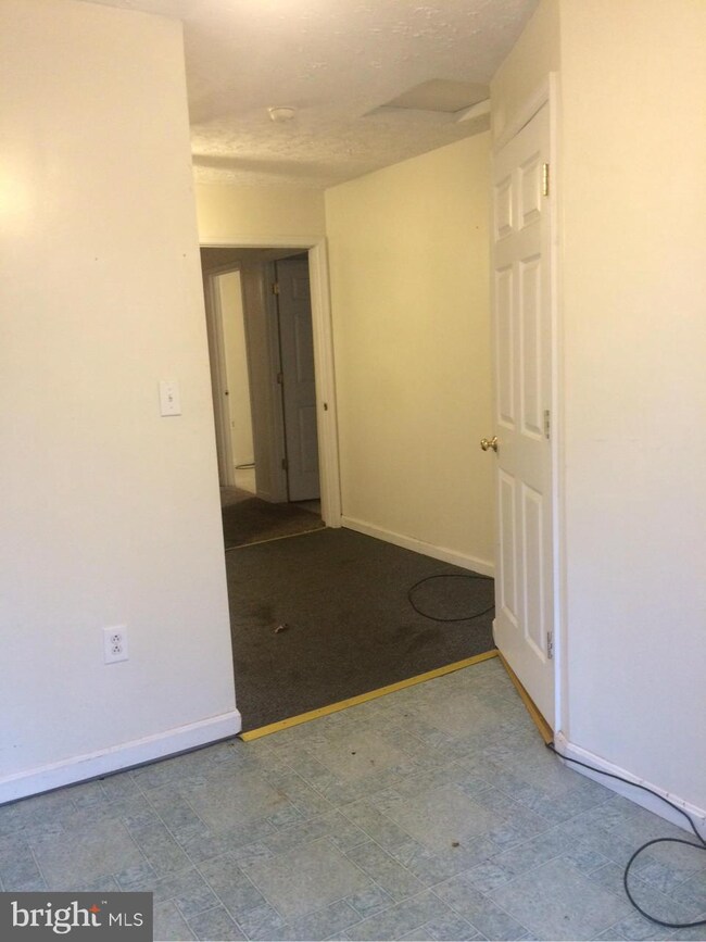 19620 Piney Point Rd, Valley Lee, MD 20692 - photo 4