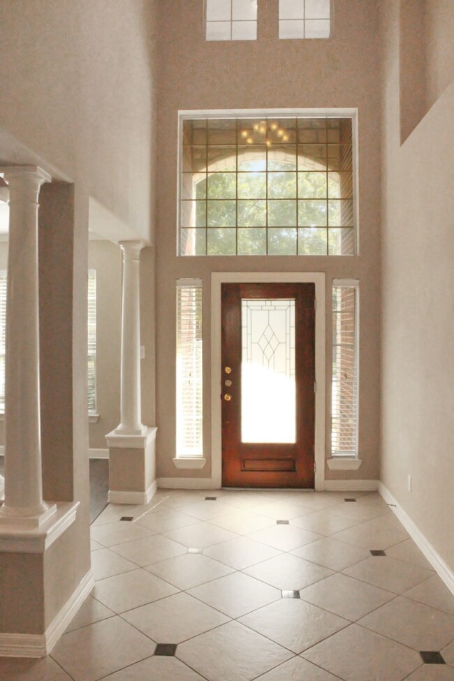 30218 Vinebriar Dr, Spring, TX 77386 - photo 3