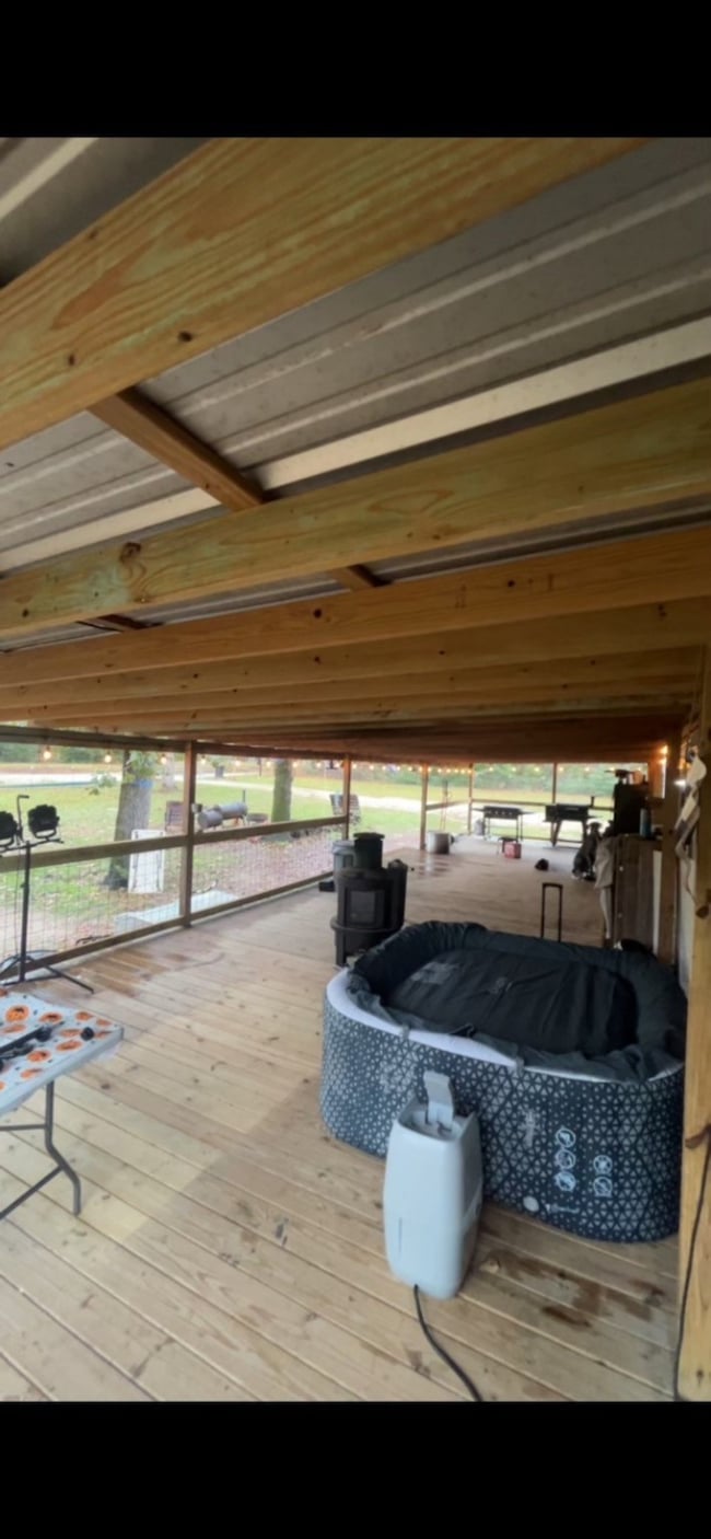 305 Thomas Ln, Trinity, TX 75862 - photo 2