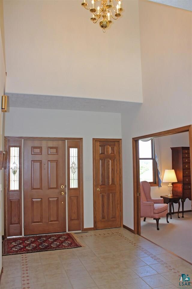 Large Foyer with 2 Closets