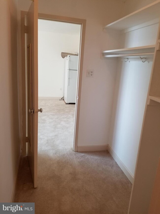 1011 Arlington Blvd unit 737, Arlington, VA 22209 - photo 6