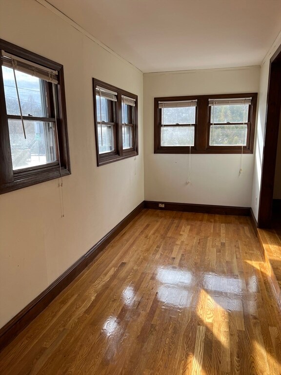 75 Varnum St unit 1, Arlington, MA 02474 - photo 5