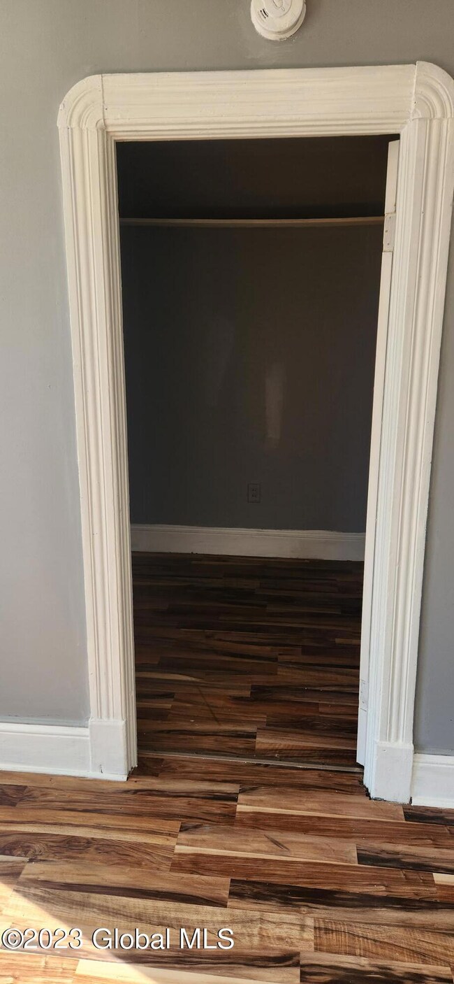 402 Summit Ave, Schenectady, NY 12307 - photo 5