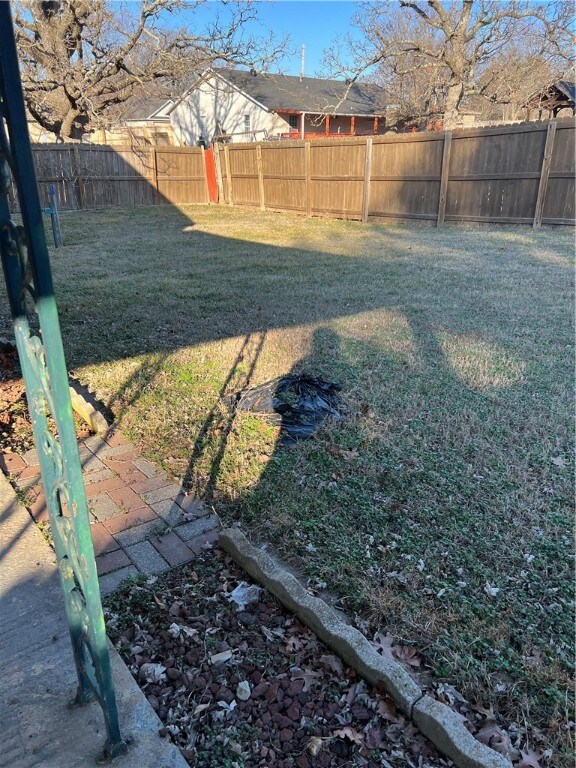 3713 N Oak St, Bethel Heights, AR 72764 - photo 5