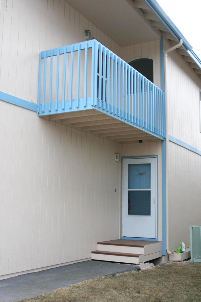 Welcome Home/Exterior Entrance