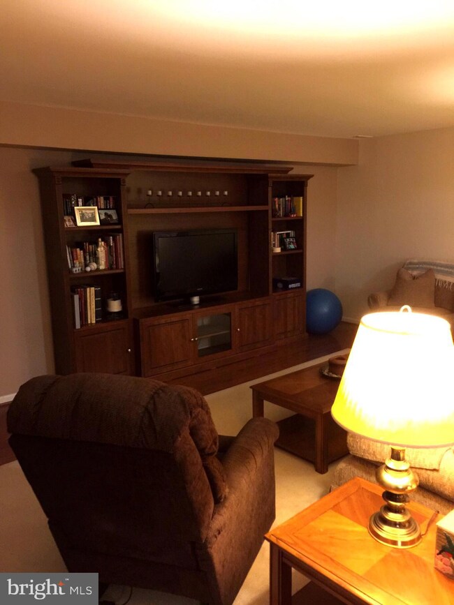 12 Glenamoy Rd unit 101, Lutherville Timonium, MD 21093 - photo 7