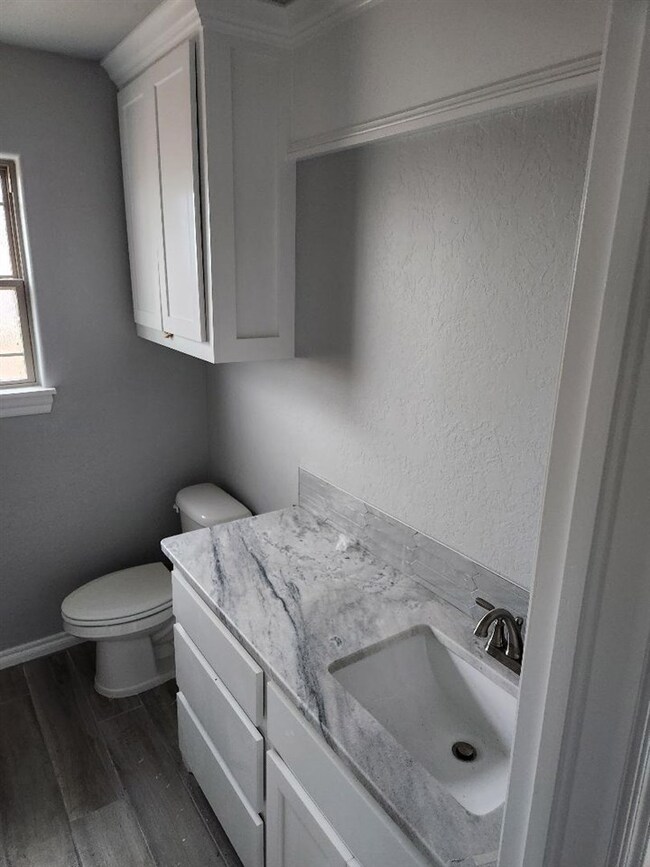 5704 NE Tadpole Dr, Elgin, OK 73538 - photo 5