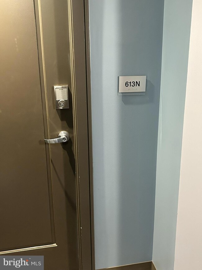 Potomac Place Condominiums unit N613, Washington, DC 20024 - photo 3