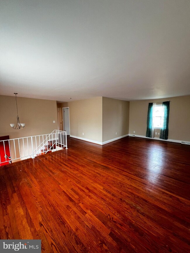 4150 Nichols Ct, Dumfries, VA 22026 - photo 3