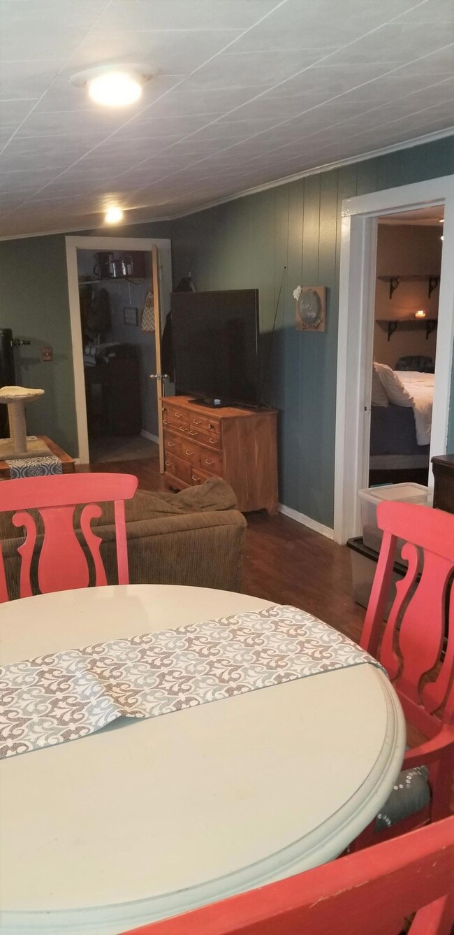 2132 W 10th St, Laurel, MS 39440 - photo 4