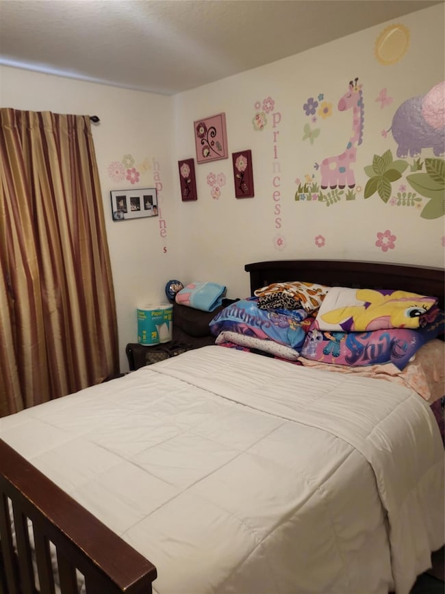 21003 NW 14th Place unit 4, Miami, FL 33169 - photo 4