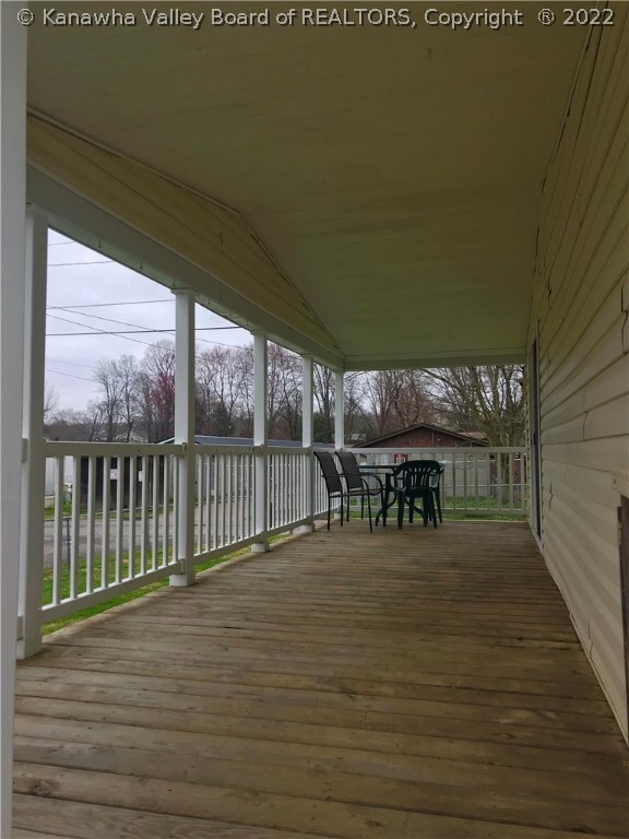 147 Hamon Dr, Scott Depot, WV 25560 - photo 5