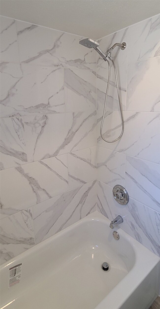 7930 Lumber Jack Dr, Houston, TX 77040 - photo 5