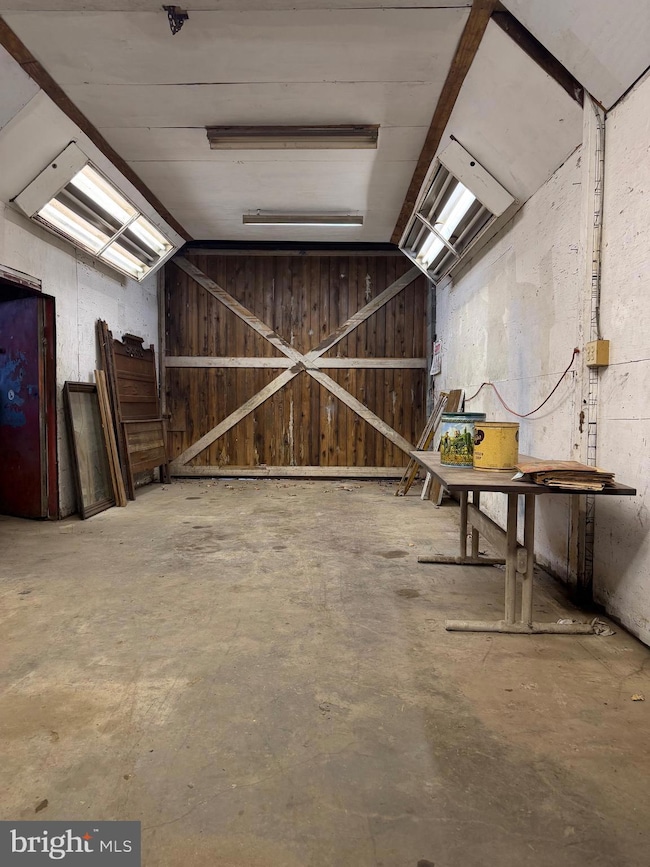 8906 Hooes Rd, Lorton, VA 22079 - photo 5