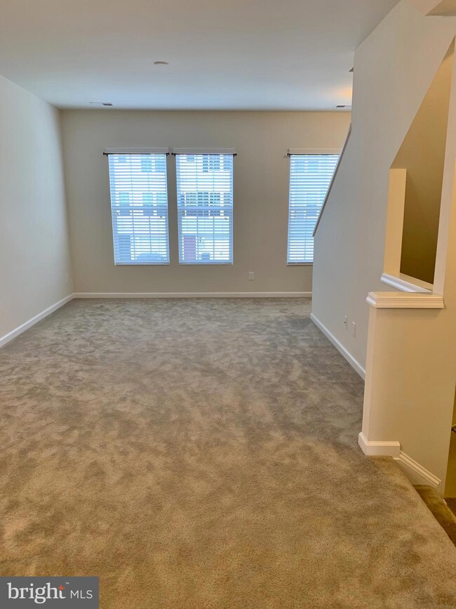 17003 Gibson Mill Rd, Dumfries, VA 22026 - photo 5