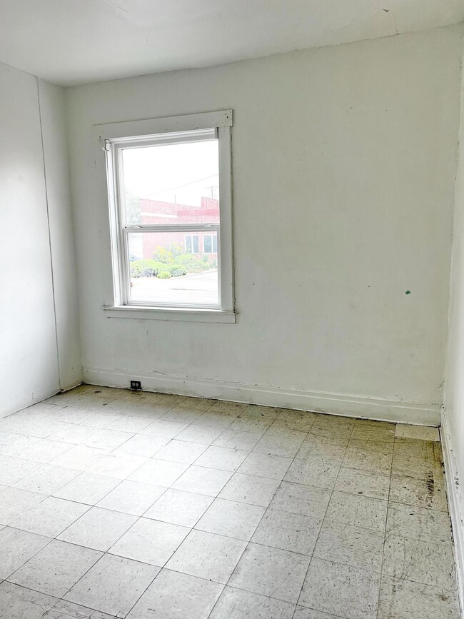 817 Myrtle Unit 3 (1)