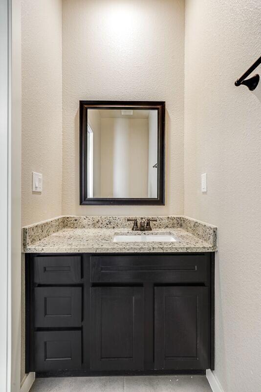 13928 Villa Vista Ave, Horizon City, TX 79928 - photo 4