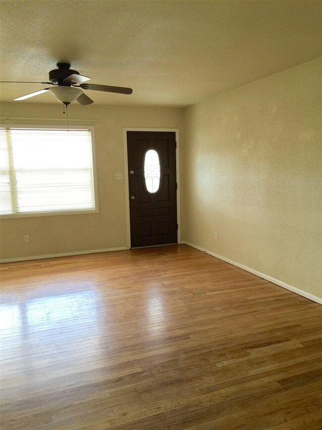 2700 Pontiac Dr, Alamogordo, NM 88310 - photo 3