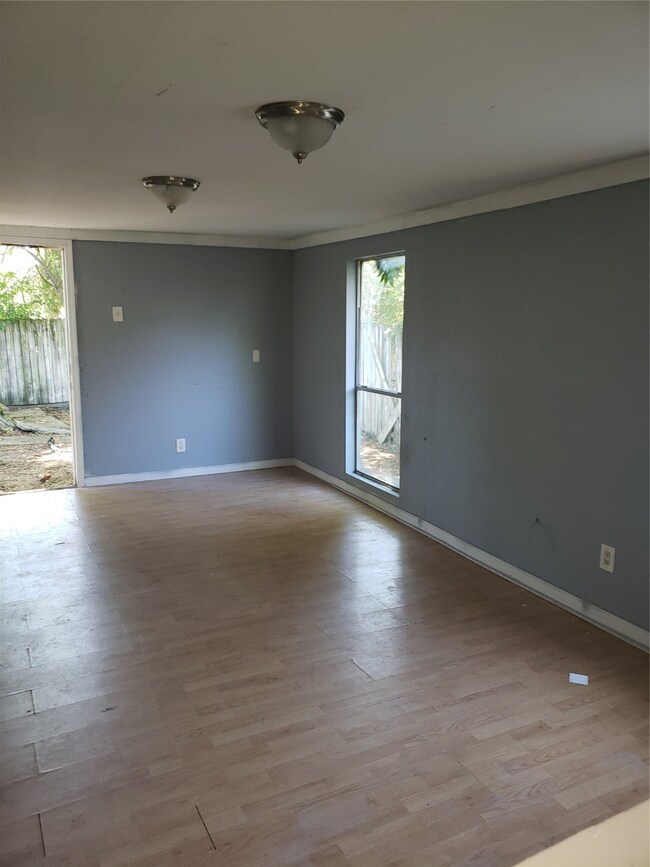 2420 Hollis St unit B, Houston, TX 77093 - photo 3