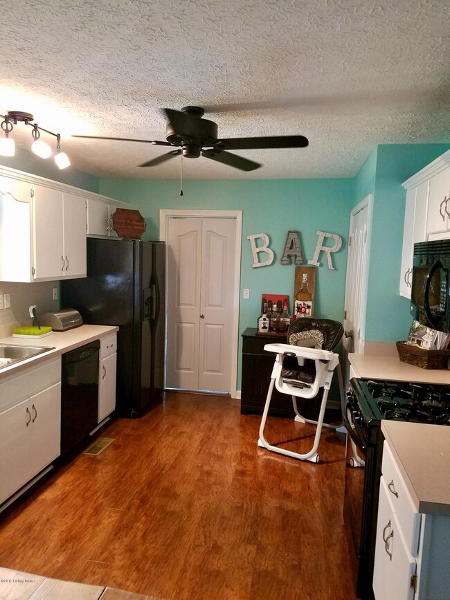 179 Forest Ridge Dr, Mount Washington, KY 40047 - photo 7