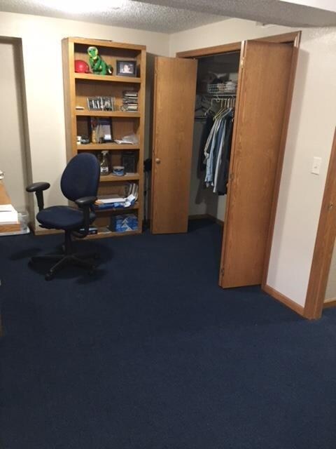 303 W Clark St, Hiawatha, IA 52233 - photo 3