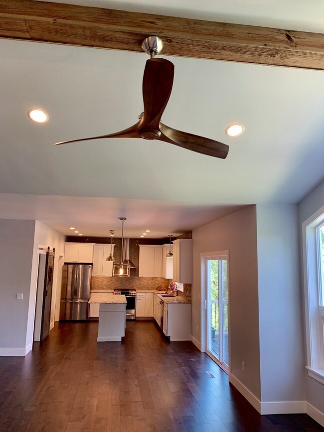 6254 Summit View Dr, Fitchburg, WI 53719 - photo 4