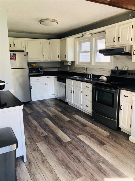 2827 Lafayette Rd, Erie, PA 16506 - photo 6