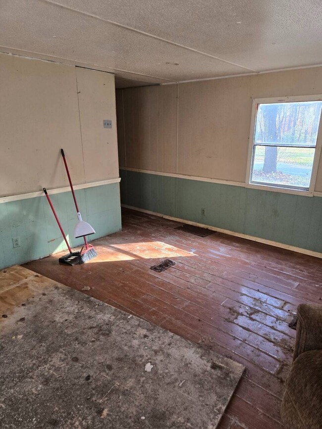 359 Dallas Spencer Mountain Rd unit 22, Gastonia, NC 28056 - photo 6