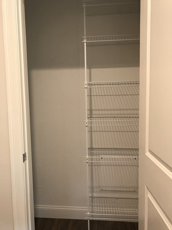 1064 N Shore Rd unit 11, Revere, MA 02151 - photo 6