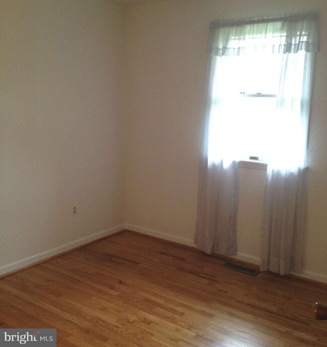 7009 Carmae Rd, Sykesville, MD 21784 - photo 7