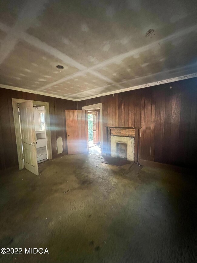 1139 Bartlett greatroom