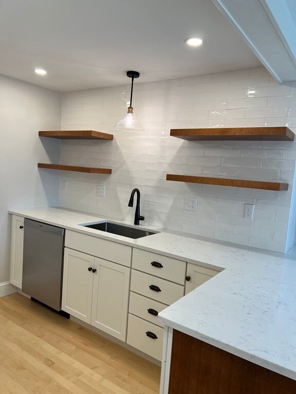 41 Village Rd, East Weymouth, MA 02189 - photo 5