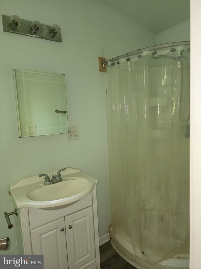 8933 Burwell Rd, Nokesville, VA 20181 - photo 7