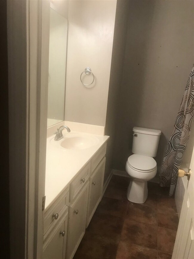 903 Eagles Nest Dr, Byram, MS 39272 - photo 4