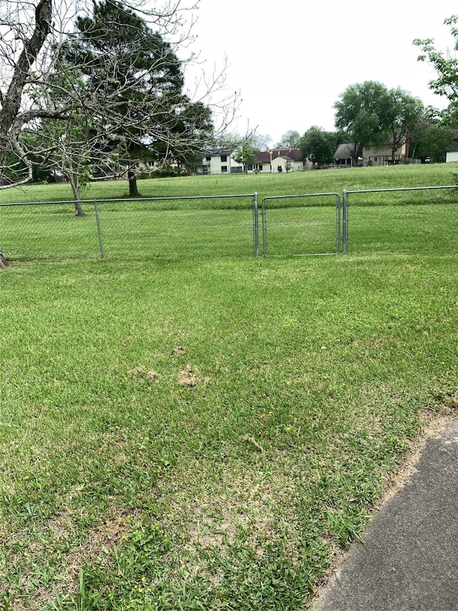 407 Old Course Dr, Friendswood, TX 77546 - photo 7