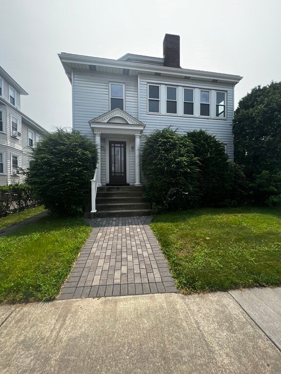 490 California St unit 2, Newtonville, MA 02460 - photo 2