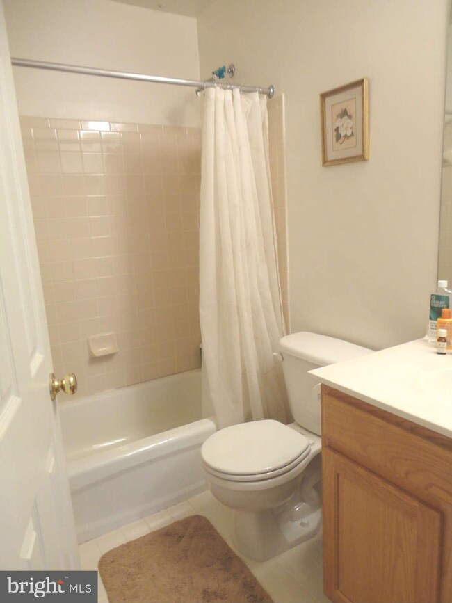 14281 Legend Glen Ct, Gainesville, VA 20155 - photo 6