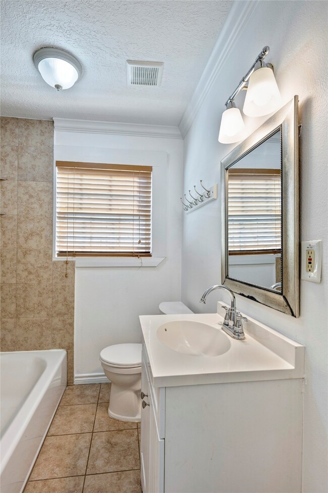 1823 Angeline St, Houston, TX 77009 - photo 7