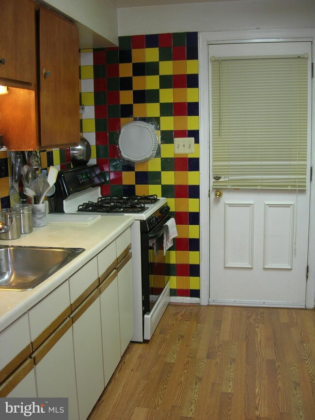 5209 Banks Place NE, Washington, DC 20019 - photo 5