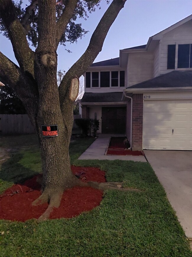 6219 Palmer Park Ct, Houston, TX 77086 - photo 5