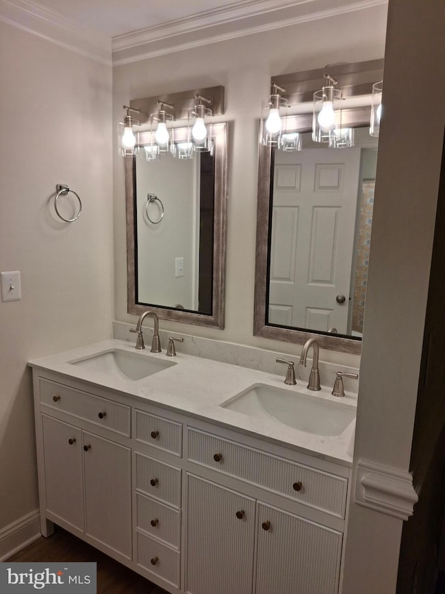 8033 Lantern Ct, Manassas, VA 20109 - photo 4